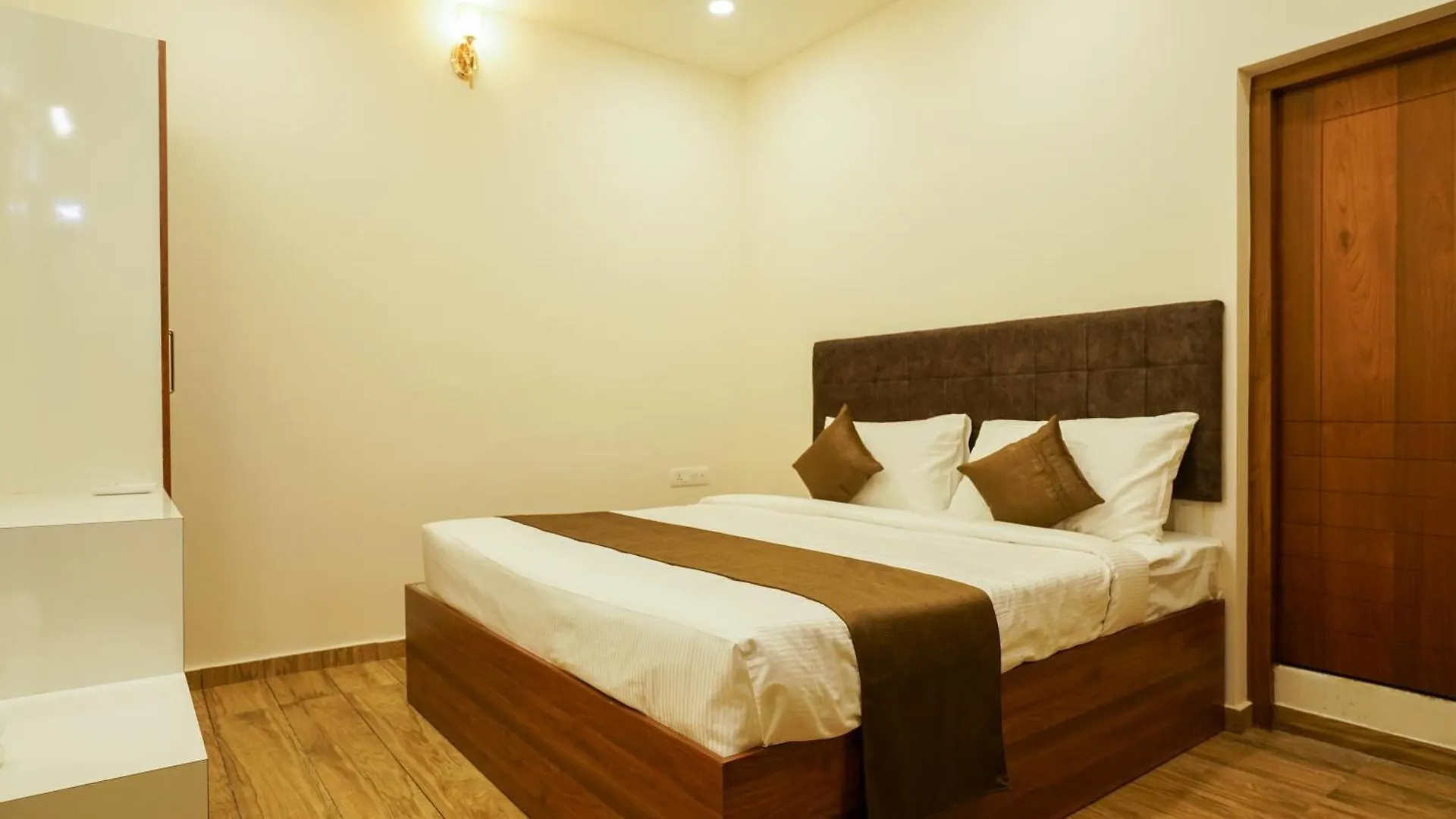 Grand Plaza Inn Kottakkal